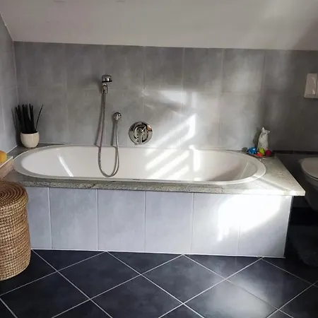Ferienwohnung Schottenheim Apartman *